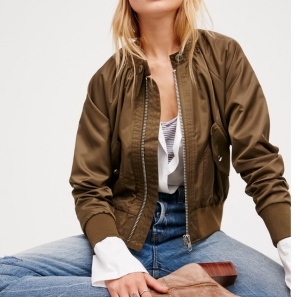 blouse bomber